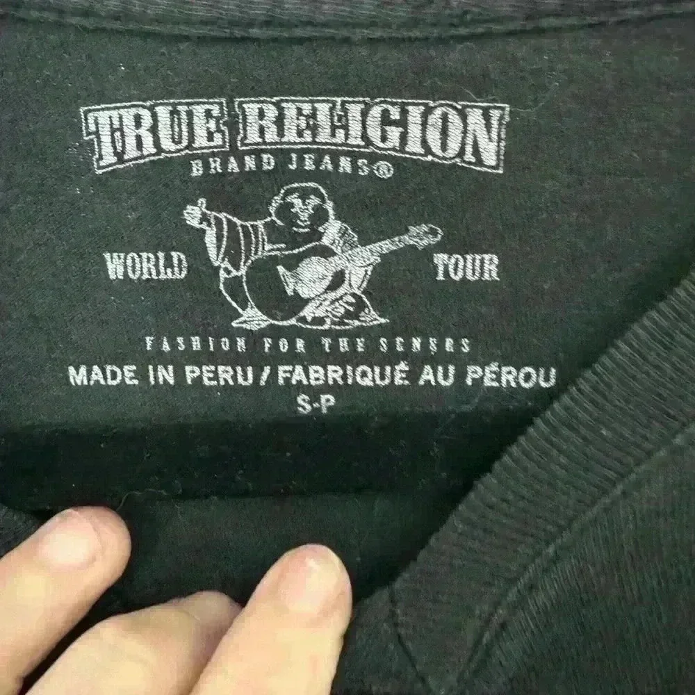 True Religion V Neck T Shirt Skull Small